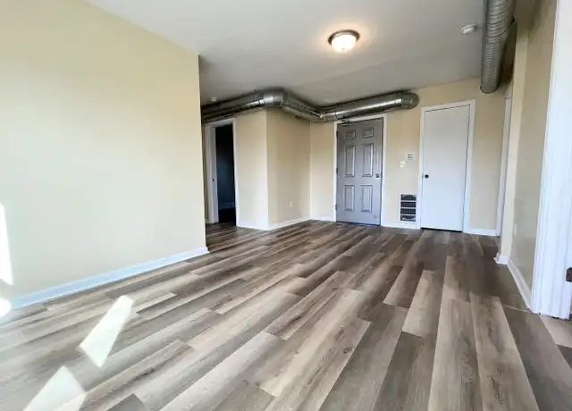 Property at 86 Hawley St Unit 4- 3rd Floor, Buffalo, NY, 14213, 4 beds, 1 bath, [object Object]