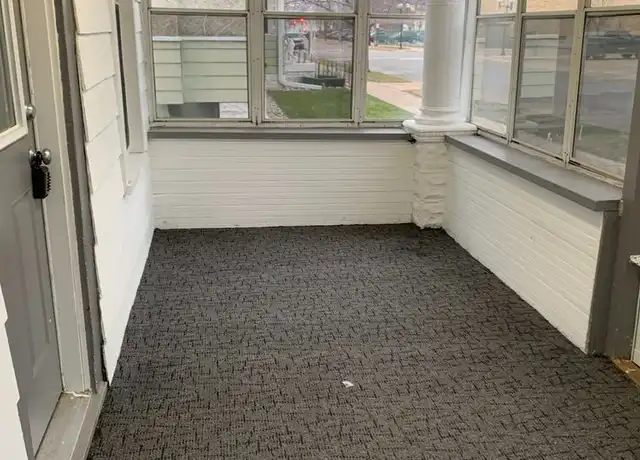 Property at 716 Saint James St, La Crosse, WI, 54603, 2 beds, 1 bath, [object Object]