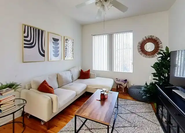 Property at 1307-17 W. Addison - 1317 W Addison St, Chicago, IL, 60613, 1 bed, 1 bath, [object Object]