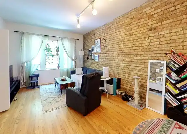 Property at 1307-17 W. Addison - 1317 W Addison St, Chicago, IL, 60613, 1 bed, 1 bath, [object Object]