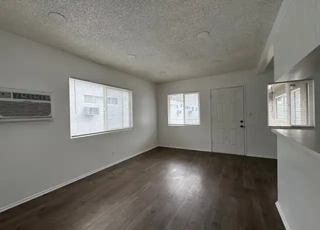 Property at 235 W Tujunga Ave Unit C, Burbank, CA, 91502, 1 bed, 1 bath, [object Object]