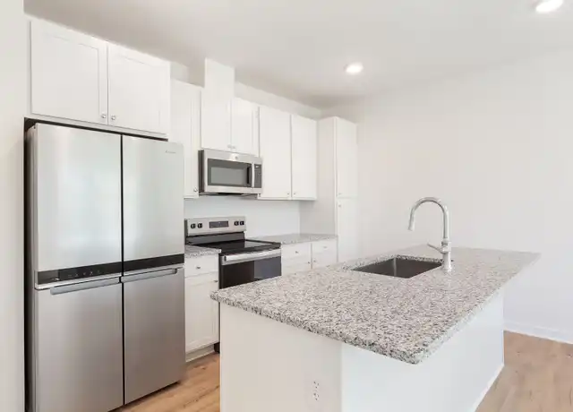 Property at 402 McDonough Blvd SE, Atlanta, GA, 30315, 3 beds, 3.5 baths, [object Object]
