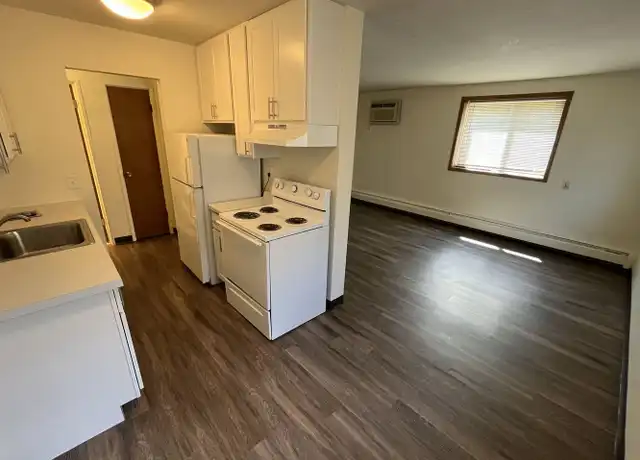 Property at 2440 Dupont Ave S Unit 103, Minneapolis, MN, 55405, 0 beds, 1 bath, [object Object]