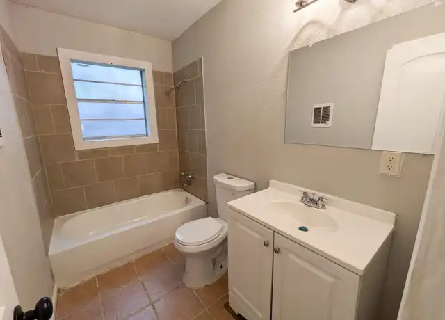 Property at 2173 Broadway, Beaumont, TX, 77701, 1 bed, 1 bath, [object Object]