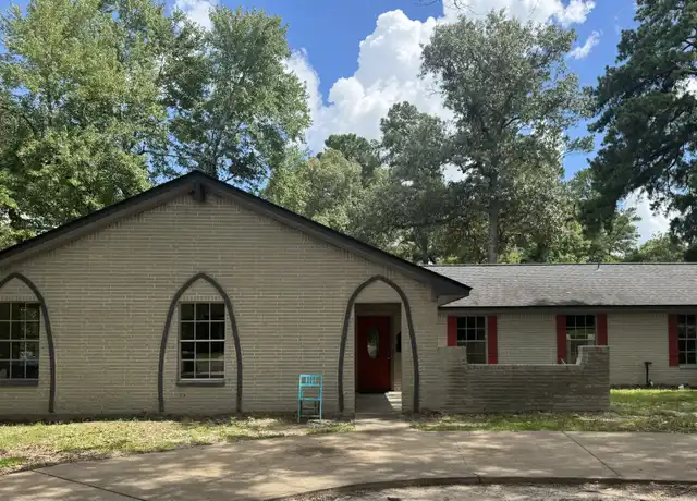 Property at 1405 Fish Hatchery Rd, Huntsville, TX, 77320, 3 beds, 2 baths, [object Object]
