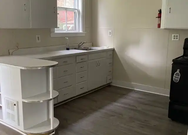 Property at 65 Giddings St Unit D, North Springfield, VT, 05150, 1 bed, 1 bath, [object Object]