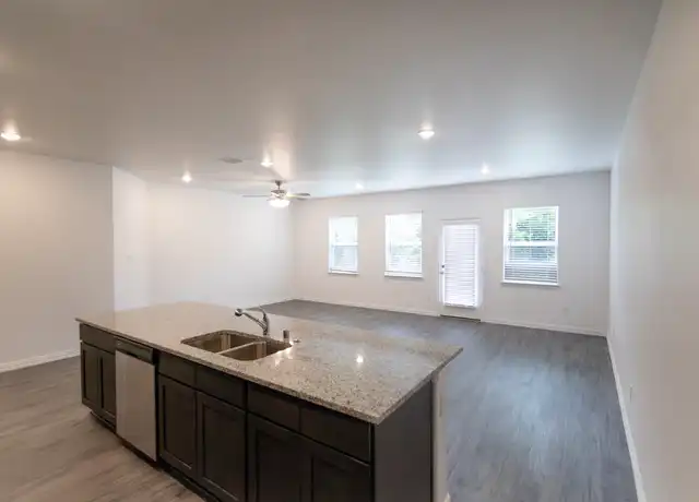 Property at 18795 County Road 4001, Mabank, TX, 75147, 3 beds, 2 baths, [object Object]