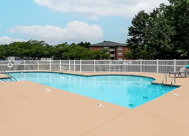Property at Swathmore Court - 116 E Swathmore Ave, High Point, NC, 27263, 1-2 bed, 1-2 bath, [object Object]