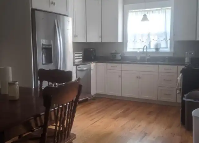 Property at 9 Fields Ct, Melrose, MA, 02176, 2 beds, 1 bath, [object Object]