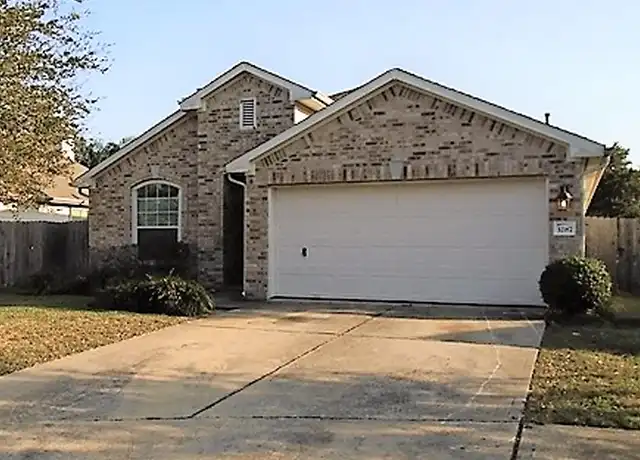 Property at 3287 Bend Cove Ct, League City, TX, 77573, 4 beds, 2 baths, [object Object]