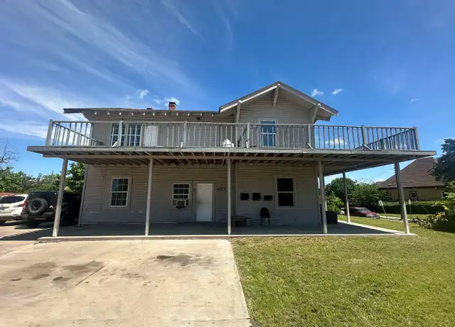 Property at 431 E 8th St Unit B, Dallas, TX, 75203, 1 bed, 1 bath, [object Object]