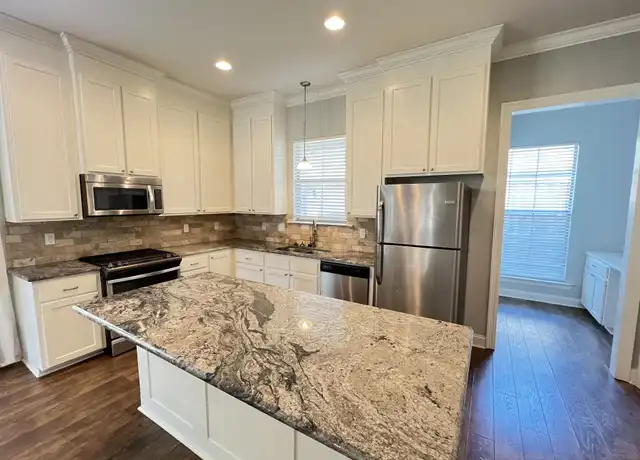Property at 8027 Seville Ct, Baton Rouge, LA, 70820, 3 beds, 2 baths, [object Object]