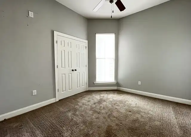 Property at 8027 Seville Ct, Baton Rouge, LA, 70820, 3 beds, 2 baths, [object Object]