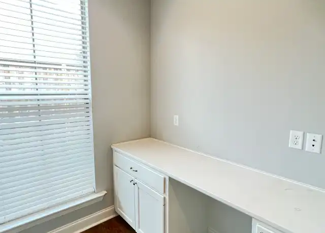 Property at 8027 Seville Ct, Baton Rouge, LA, 70820, 3 beds, 2 baths, [object Object]