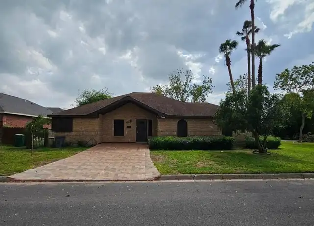 Property at 1415 Sevilla St, Pharr, TX, 78577, 3 beds, 3 baths, [object Object]
