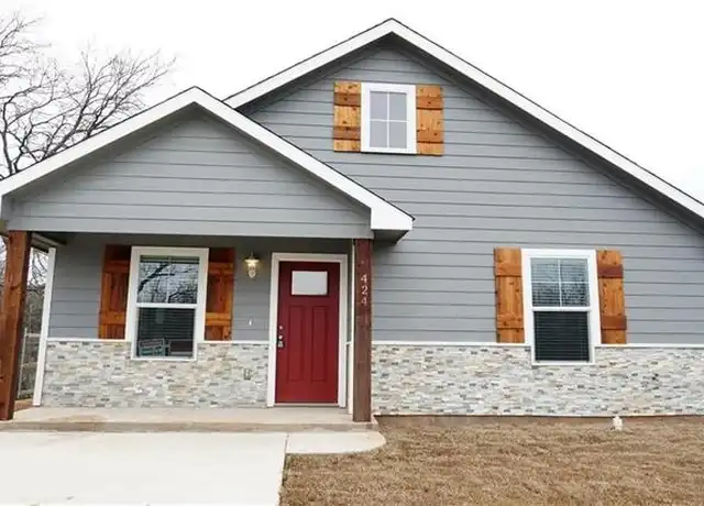 Property at 424 E Nelson St, Denison, TX, 75021, 3 beds, 2 baths, [object Object]