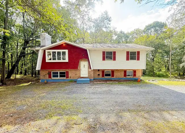Property at 4344 Pine Ridge Dr, Bushkill, PA, 18324, 4 beds, 2 baths, [object Object]