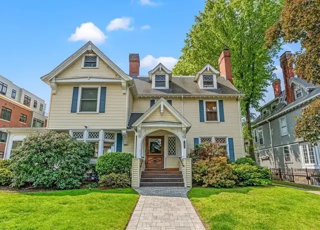 Property at 103 Sewall Ave #6, Brookline, MA, 02446, 2 beds, 2 baths, [object Object]