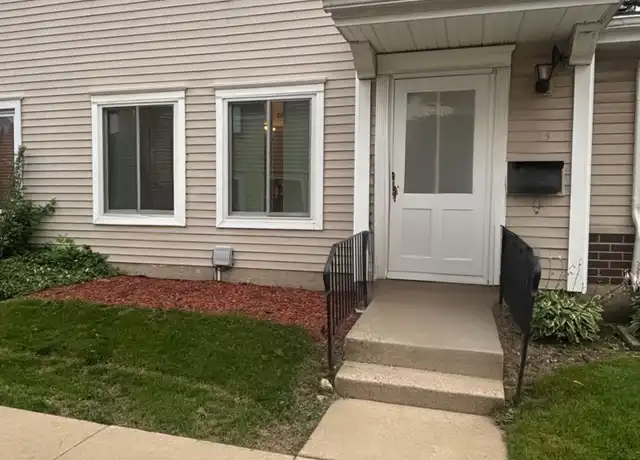 Property at 1595 Cove Dr, Prospect Heights, IL, 60070, 2 beds, 1 bath, [object Object]