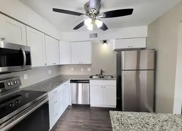 Property at Harrison Point Apartments - 801 S Harrison St, Olathe, KS, 66061, 3 beds, 1.5 baths, [object Object]