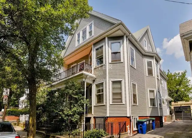 Property at 123 Walnut St Unit 2, Somerville, MA, 02145, 2 beds, 1 bath, [object Object]