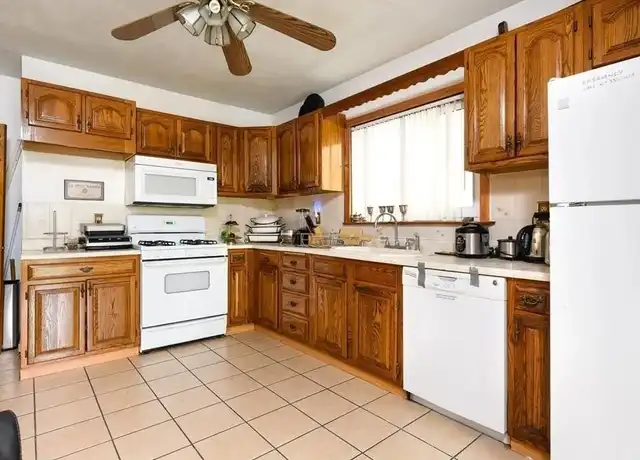 Property at 469 Windsor St #1, Cambridge, MA, 02141, 4 beds, 2 baths, [object Object]