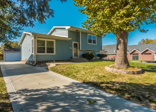 Property at 4312 68th St, Urbandale, IA, 50322, 4 beds, 3 baths, [object Object]