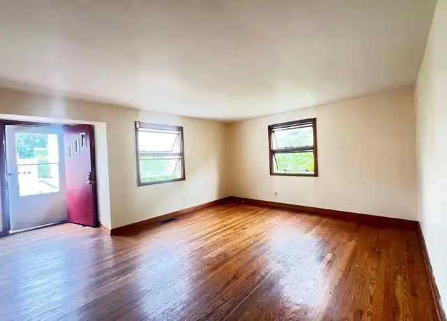 Property at 12 S Seward Ave, Endicott, NY, 13760, 2 beds, 1 bath, [object Object]