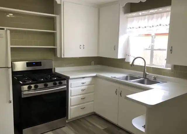 Property at 701 14th St NW, Albuquerque, NM, 87104, 2 beds, 1 bath, [object Object]