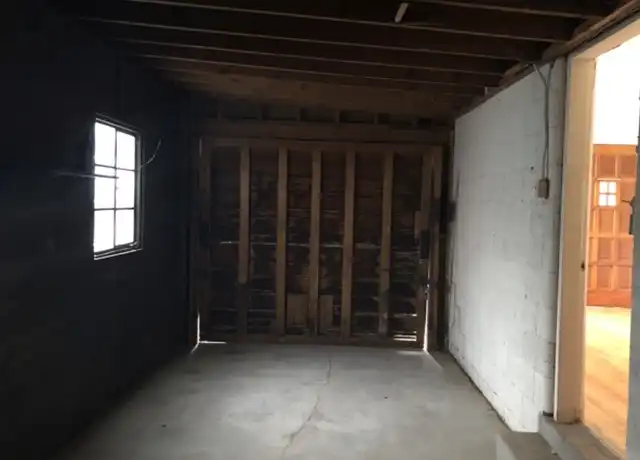 Property at 1411 Marble Ave NW, Albuquerque, NM, 87104, 1 bed, 1 bath, [object Object]