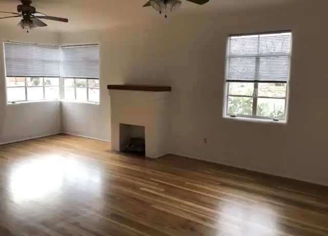 Property at 1411 Marble Ave NW, Albuquerque, NM, 87104, 1 bed, 1 bath, [object Object]