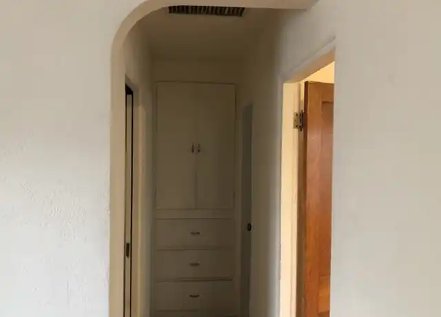 Property at 1411 Marble Ave NW, Albuquerque, NM, 87104, 1 bed, 1 bath, [object Object]