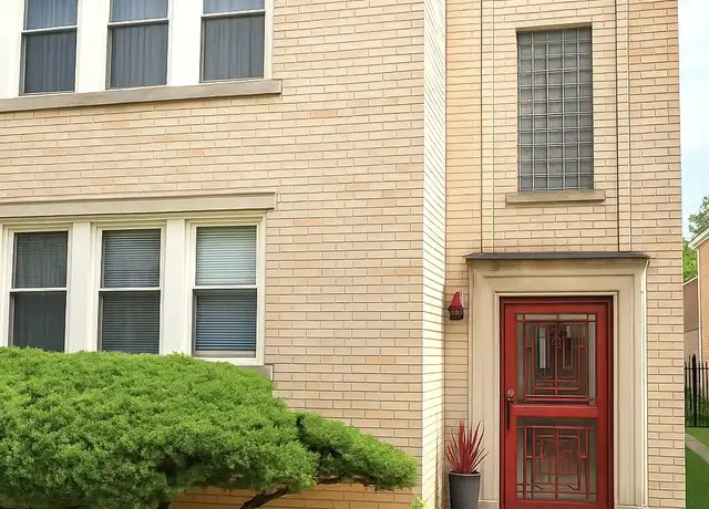 Property at 10833 S King Dr Unit 1, Chicago, IL, 60628, 2 beds, 1 bath, [object Object]