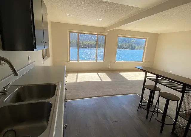 Photo of 13045 Donner Pass Rd, Truckee, CA 96161