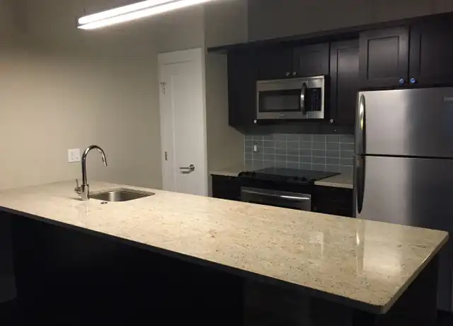 Property at 304 S Salina St Unit 5E, Syracuse, NY, 13202, 1 bed, 1 bath, [object Object]