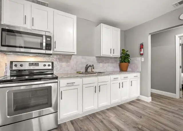 Property at 8024 Orlando Ave, Jacksonville, FL, 32208, 1 bed, 1 bath, [object Object]