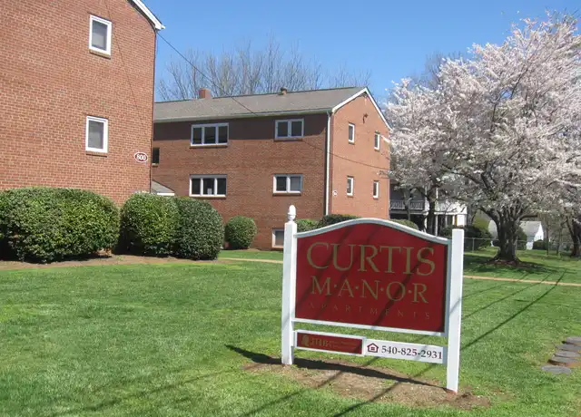 Property at 800 E Fairfax St Unit 6, Culpeper, VA, 22701, 2 beds, 1 bath, [object Object]
