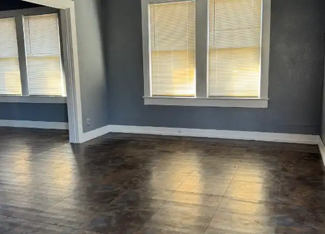 Property at 910 Canton, San Antonio, TX, 78202, 2 beds, 1 bath, [object Object]
