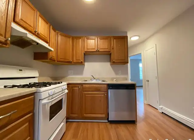 Property at 92 Hammond St, Roxbury, MA, 02120, 3 beds, 1 bath, [object Object]