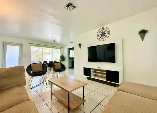Property at 2924 Middle River Dr Unit 1, Fort Lauderdale, FL, 33306, 1 bed, 1 bath, [object Object]
