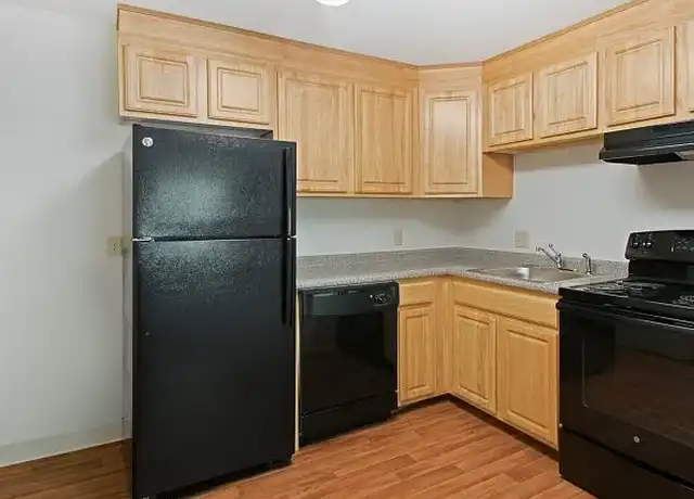 Property at Pine Brook Place Apartments - 54 Brook St, Haverhill, MA, 01832, 1-2 bed, 1 bath, [object Object]
