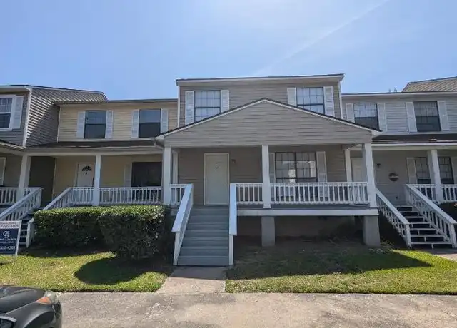 Property at 912 Pineland Ave, Hinesville, GA, 31313, 3 beds, 3 baths, [object Object]