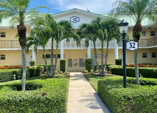 Property at 32 Colonial Club Dr #102, Boynton Beach, FL, 33435, 1 bed, 1.5 baths, [object Object]