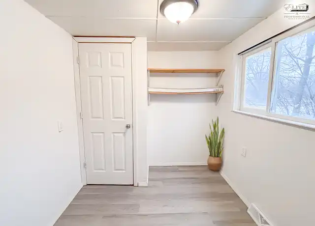 Property at 1080 Rex Ave, Flint, MI, 48505, 3 beds, 1 bath, [object Object]
