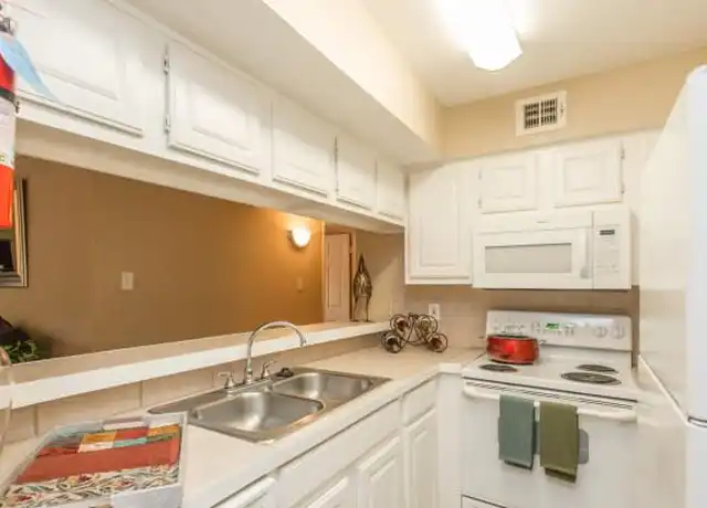 Property at 2200 S Gessner Rd Unit 2047, Houston, TX, 77063, 2 beds, 2 baths, [object Object]
