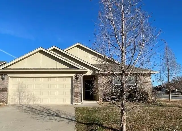 Property at 4511 Hawk Owl Dr, Norman, OK, 73072, 3 beds, 2 baths, [object Object]