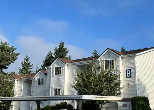 Property at 11002 SE Petrovitsky Rd Unit B301, Renton, WA, 98055, 1 bed, 1 bath, [object Object]