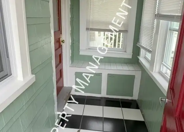 Property at 200 S Main St Unit 2, Bellingham, MA, 02019, 2 beds, 1 bath, [object Object]