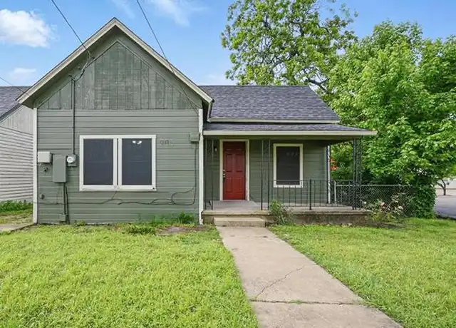 Property at 906 W Houston St, Sherman, TX, 75092, 2 beds, 1 bath, [object Object]