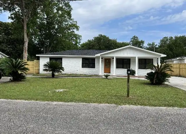 Property at 18 Ellen Ave, Mount Pleasant, SC, 29464, 3 beds, 2 baths, [object Object]